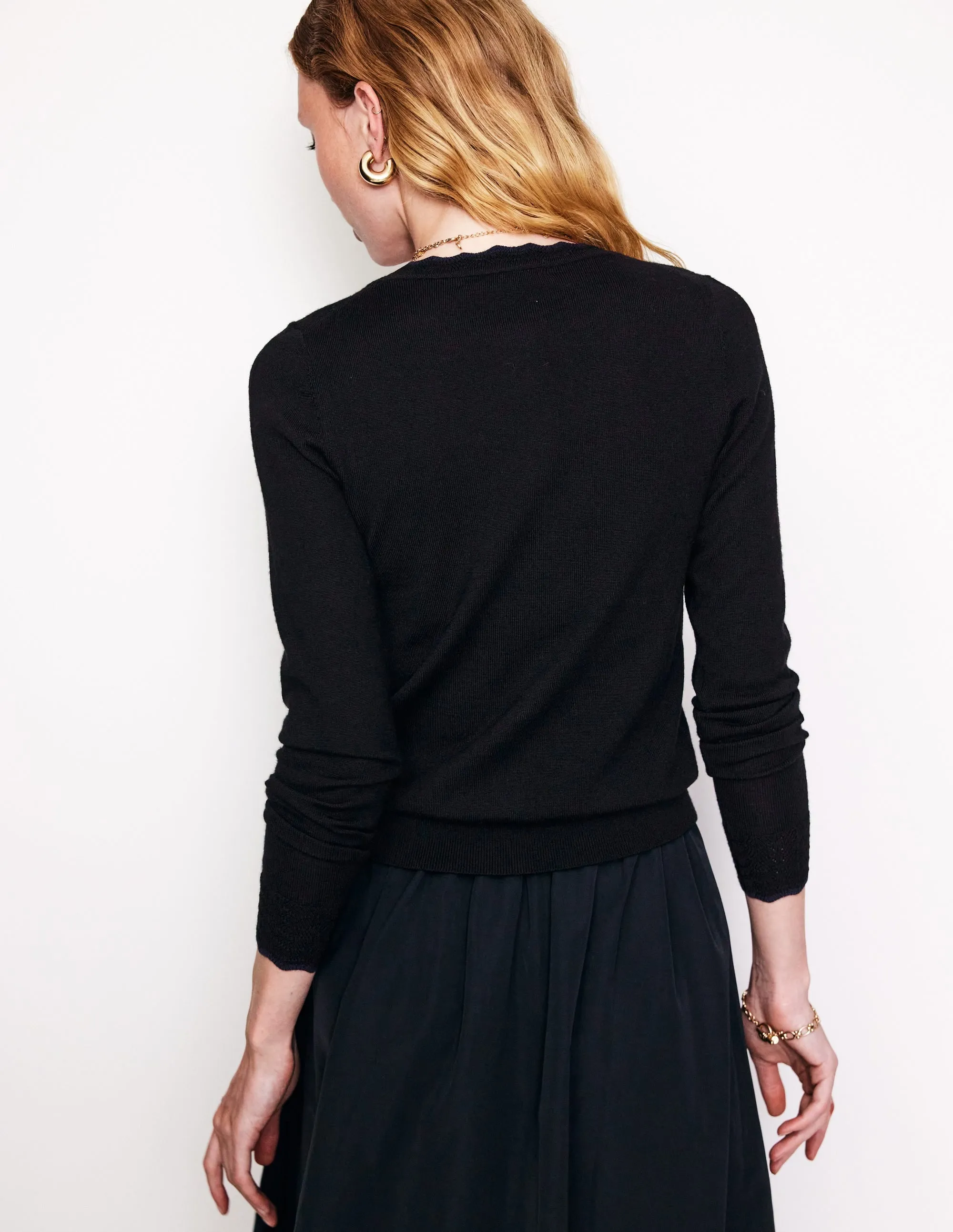 Merino Scallop Cardigan-Black